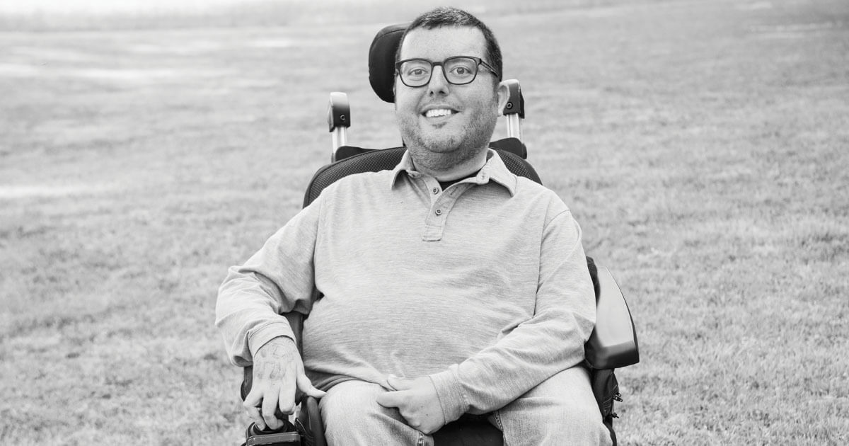Inspiring blogger with spinal muscular atrophy explores the world in a wheelchair